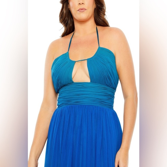 NWT Mac Duggal Halter Ruched Ombre Gown - Size 18W - Picture 3 of 7
